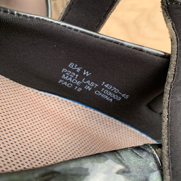 Drew woman’s NWT shoes - Picture 9 of 10